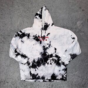 Hypland Itachi Uchiha Hoodie Black and White Tie Dye 2XL